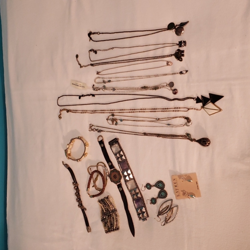 Elena Gilbert Jewelry Lot